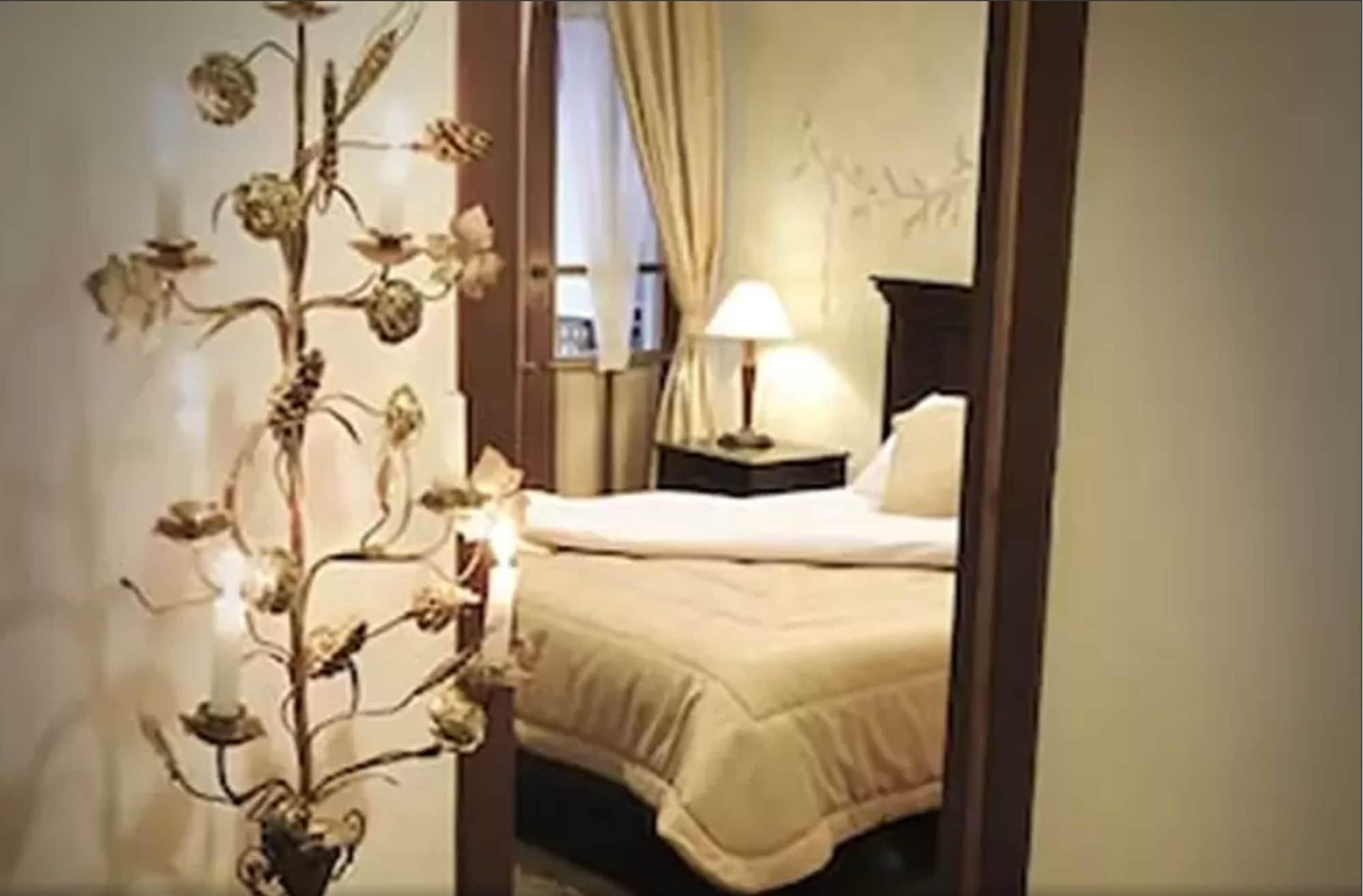 Hotel Casa San Rafael กูเอ็งกา ภายนอก รูปภาพ