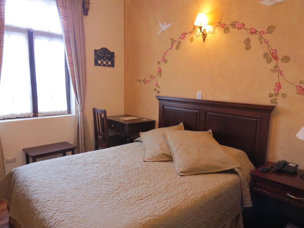 Hotel Casa San Rafael กูเอ็งกา ภายนอก รูปภาพ