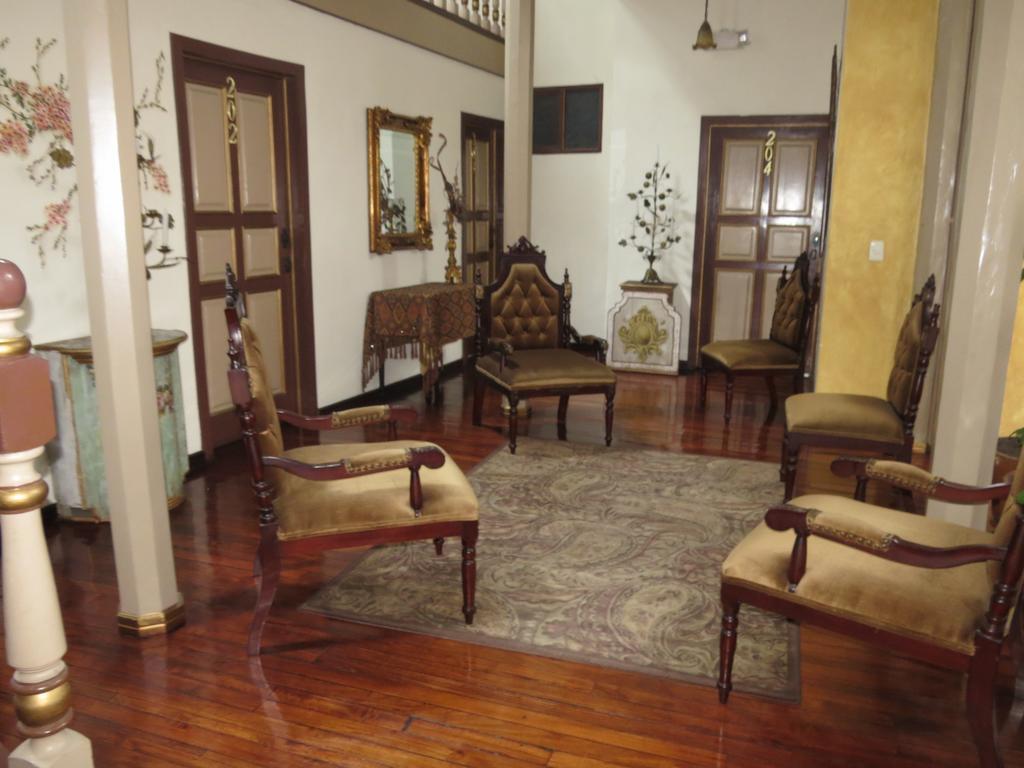 Hotel Casa San Rafael กูเอ็งกา ภายนอก รูปภาพ